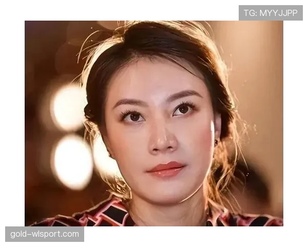 谢杏芳活成了邻家妈妈和贵妇的混合体，我心态崩了